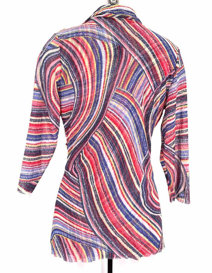 Size M Multi-Color Shirt