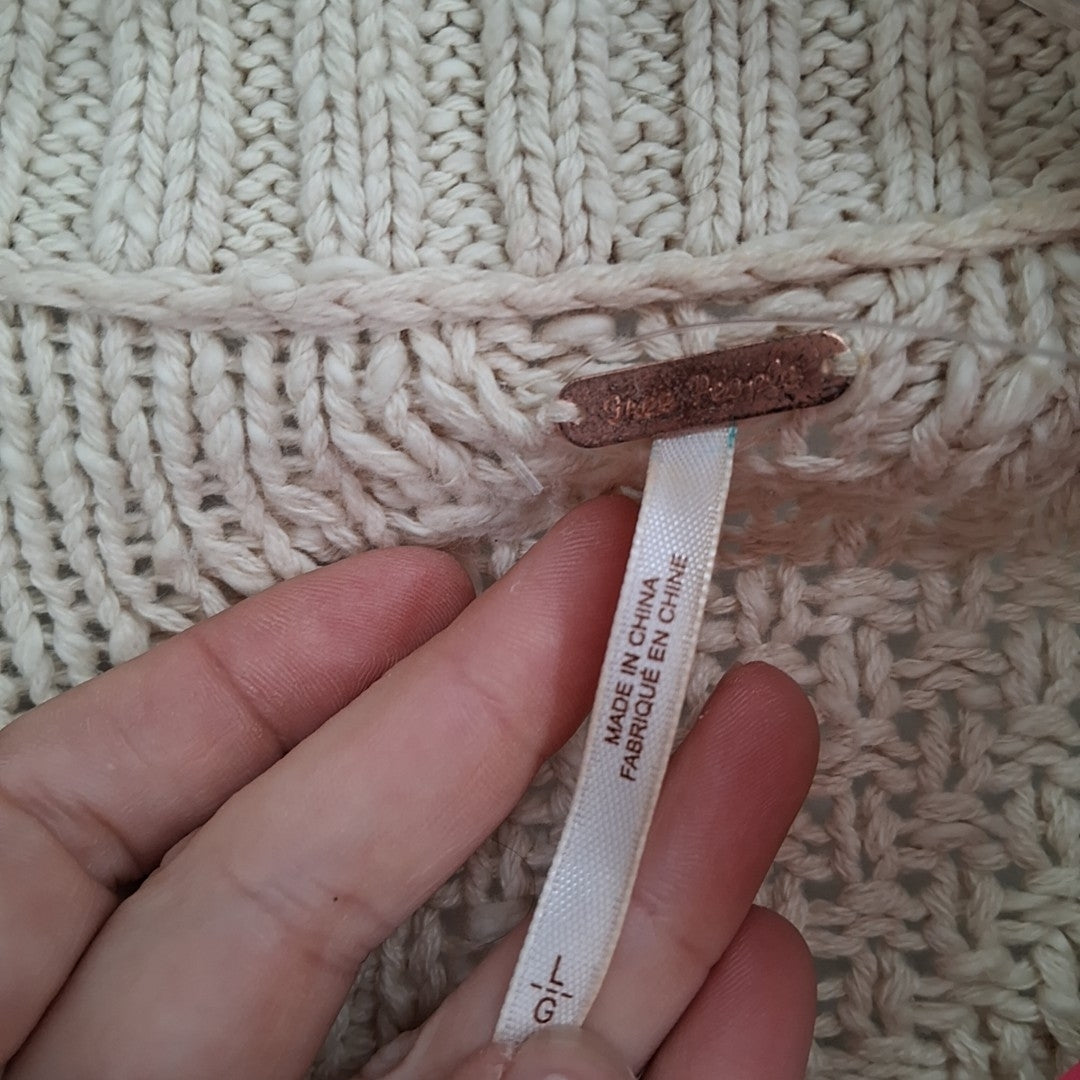 Size L FREE PEOPLE Ivory Knit Sweater