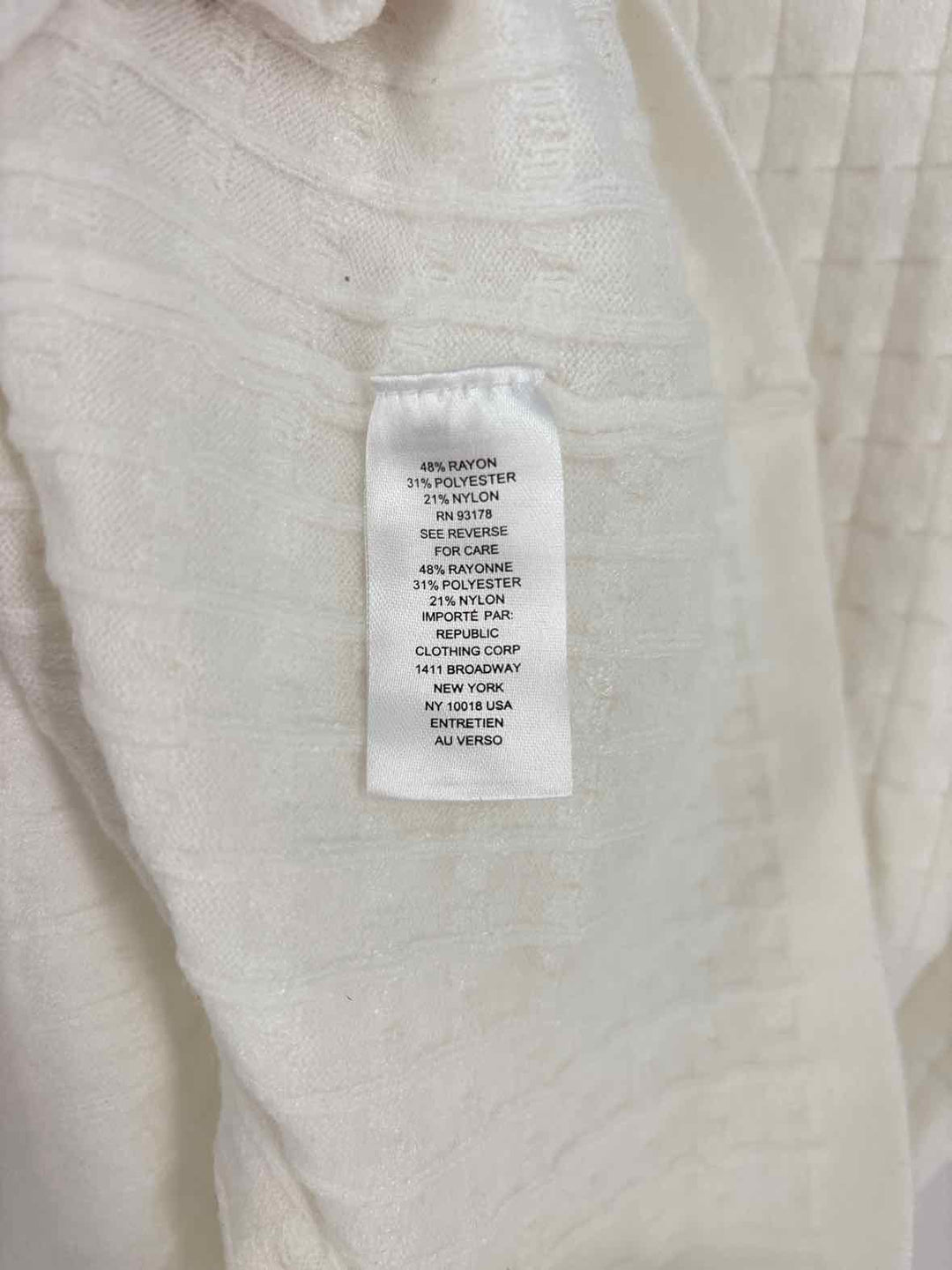 Size L INDUSTRY White Sweater