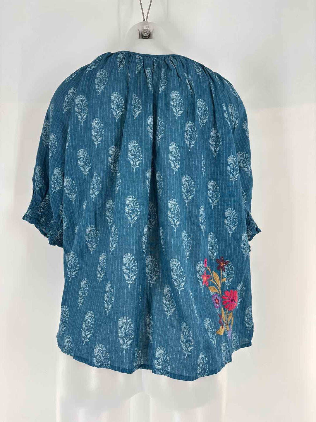 Size M Teal Shirt