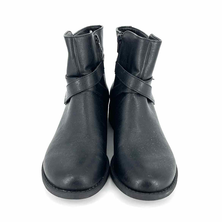 Shoe Size 8.5 GUESS Black Faux Leather Boots