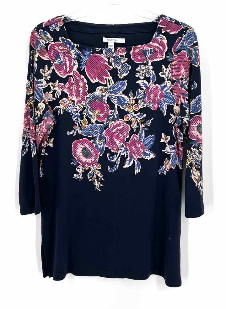 Size M Chico's Navy Knit Shirt