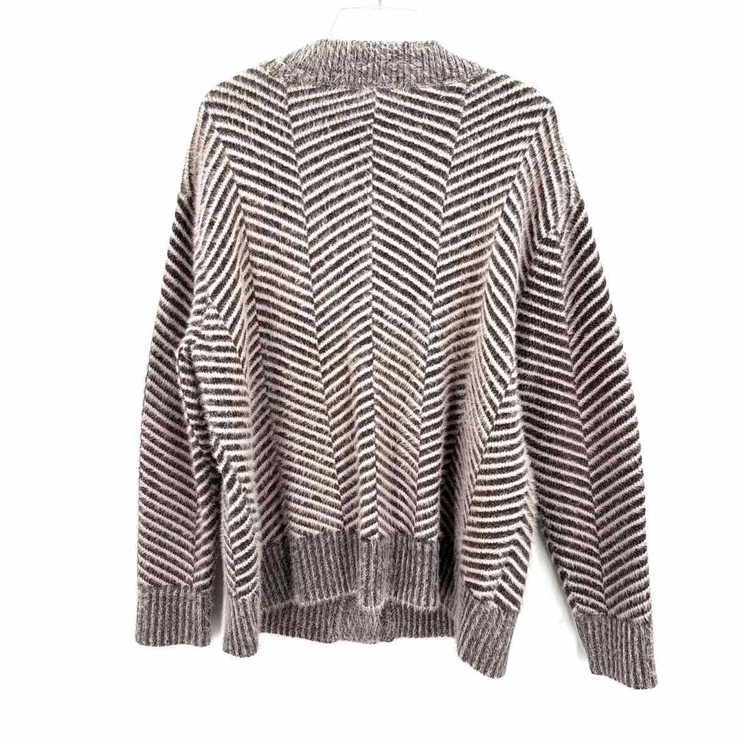Size XL Multi-Color Knit Sweater