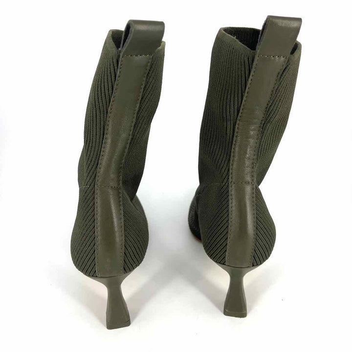 Shoe Size 7.5 Dolce Vita Olive Knit Boots