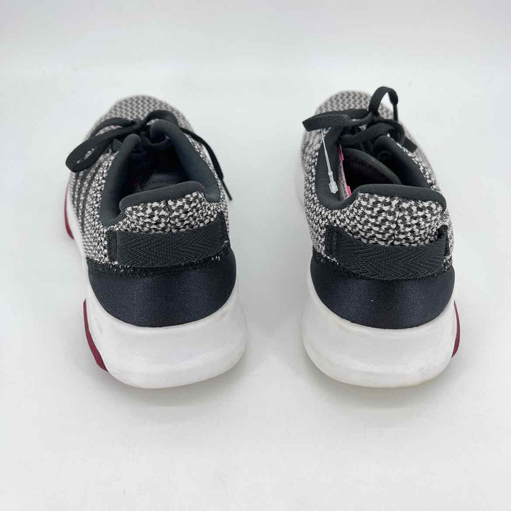 Shoe Size 7.5 Adidas Gray Sneakers