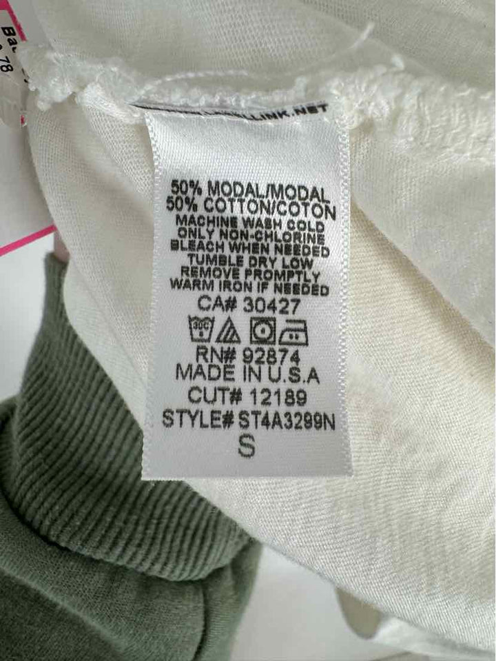 Size S Splendid White Sweater
