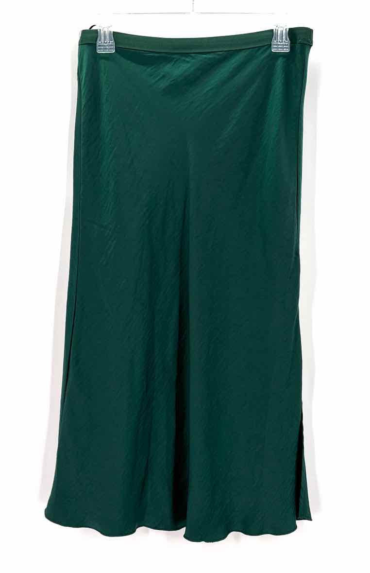 Size L Umgee Green Skirt