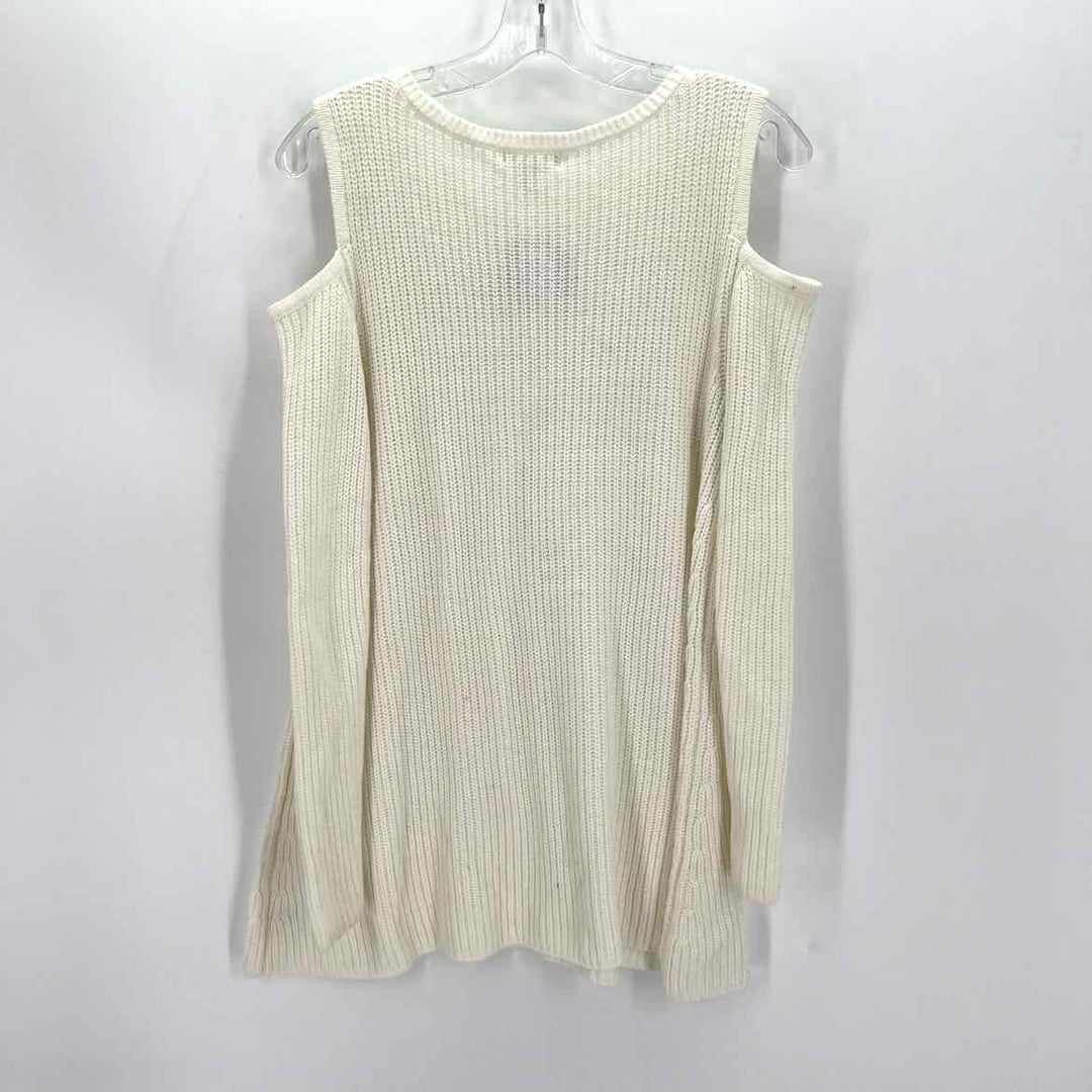 Size M Style & Co White Sweater