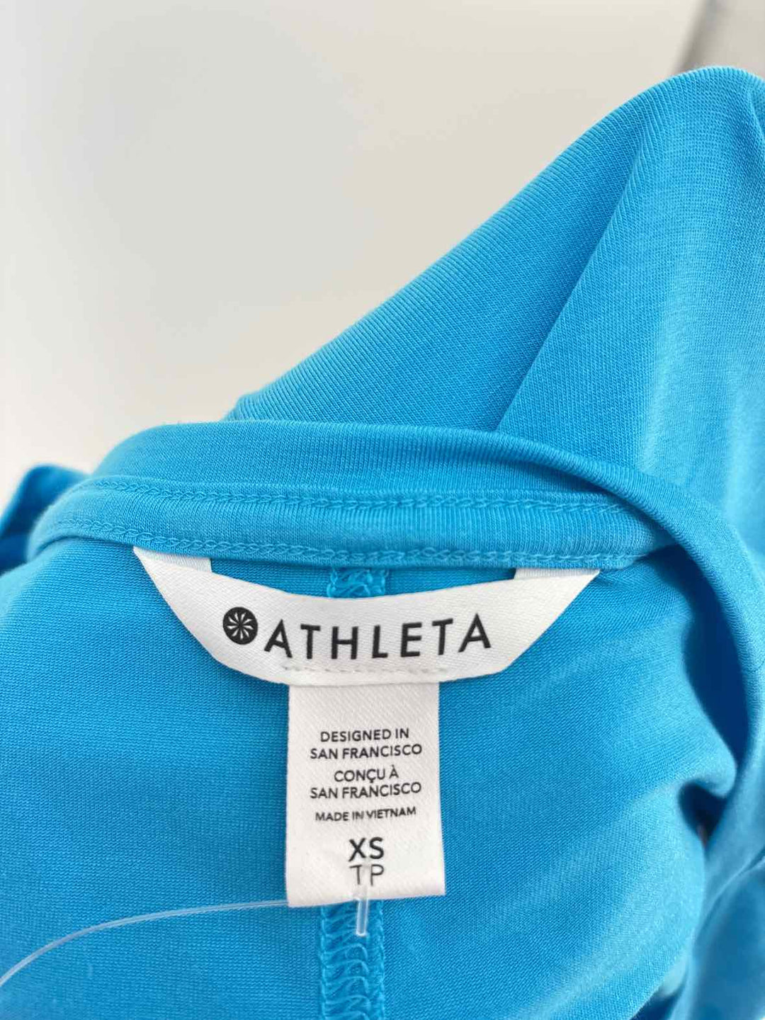 Size XS Athleta Teal Shirt