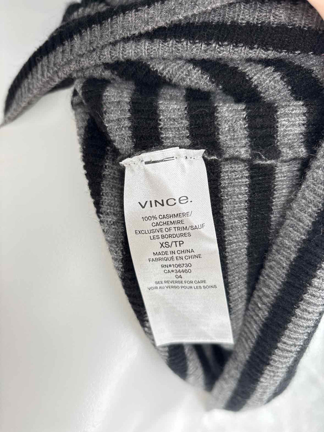 Size XS VINCE Gray Luxury - Sweater