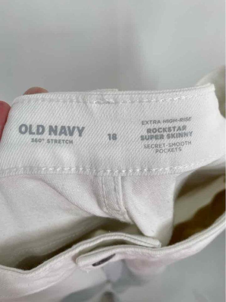 Size 18 Old Navy White Pants