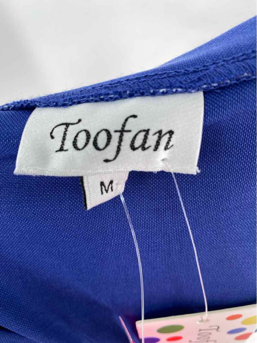 Size M Blue Shirt