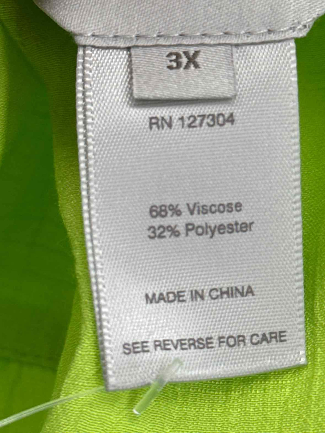 Size 3X MULTIPLES Green Shirt
