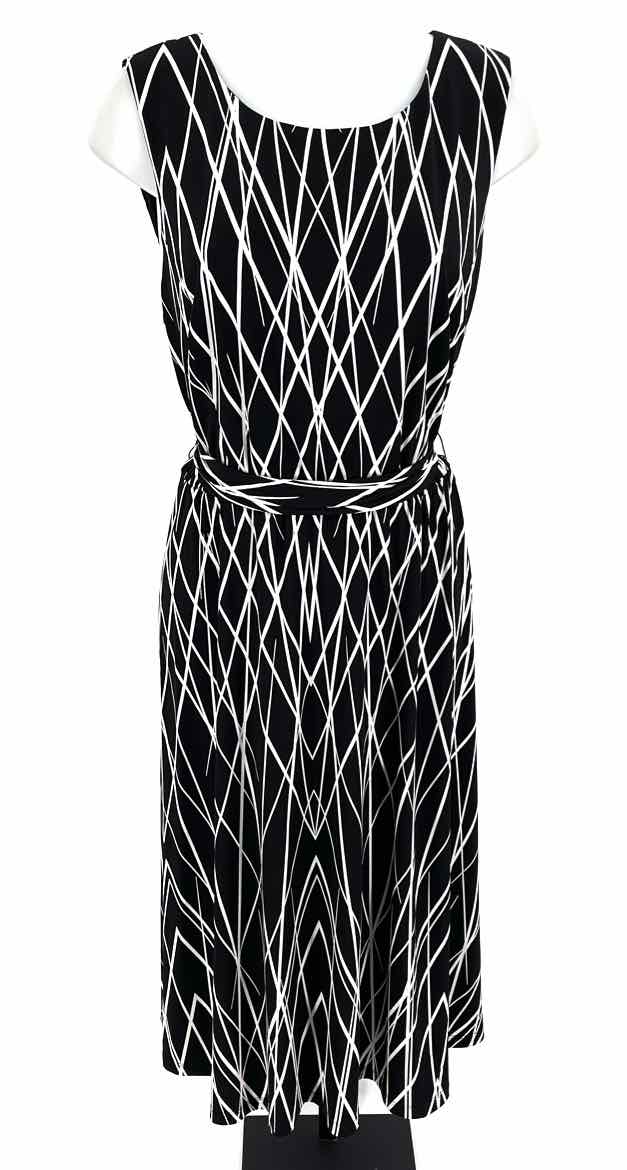 Size 16 JESSICA HOWARD Black/White Dress