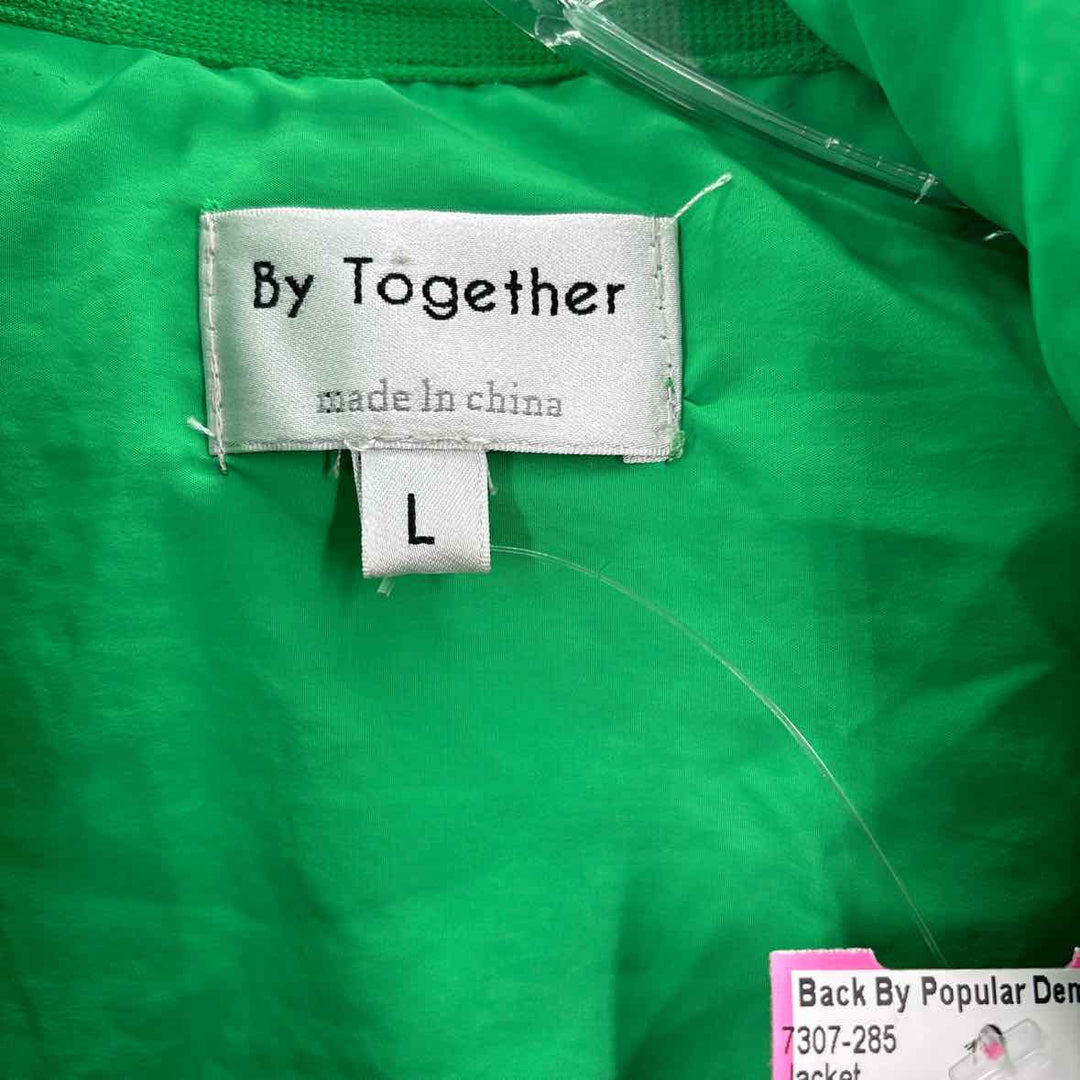 Size L Green Jacket