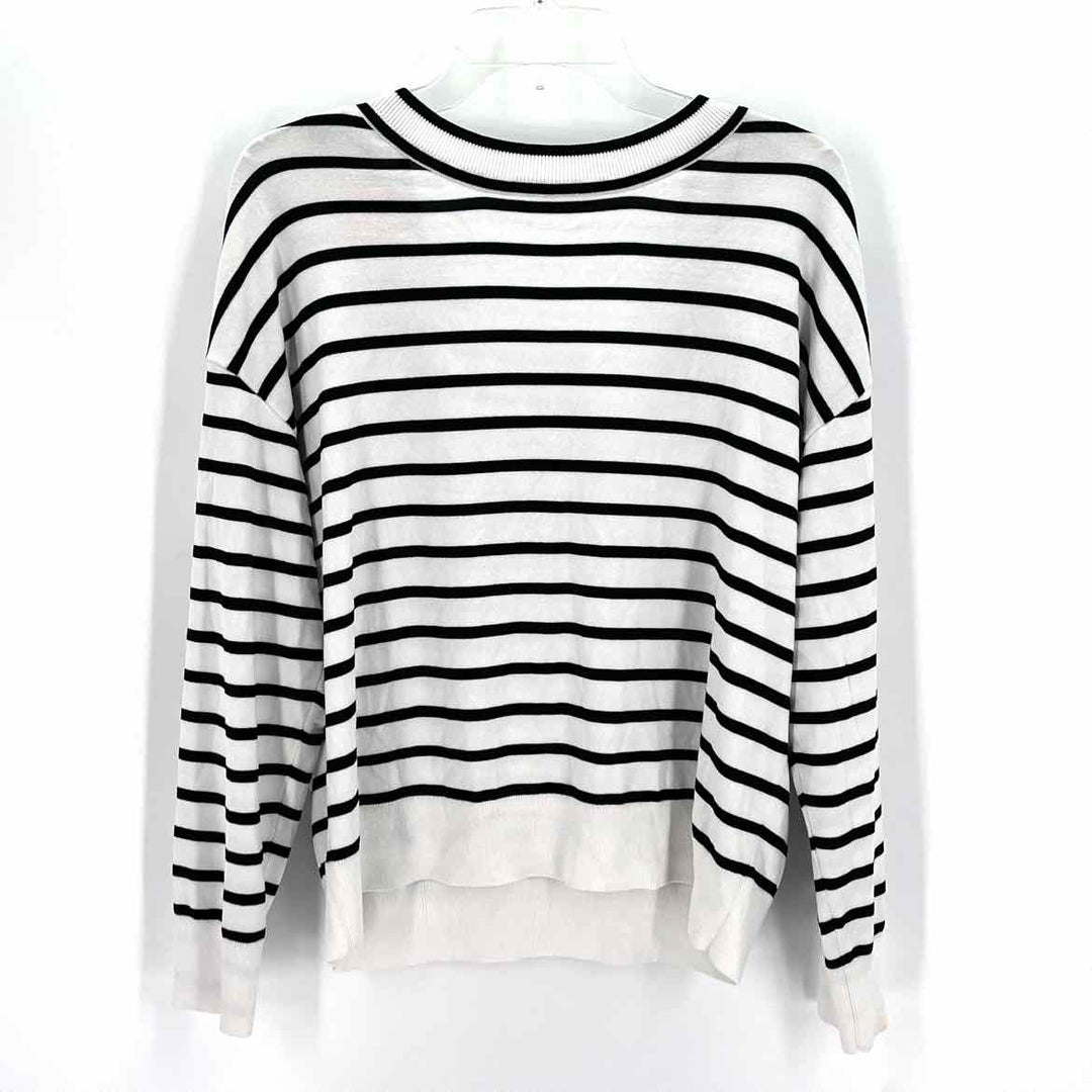 Size M EXPRESS White Sweater