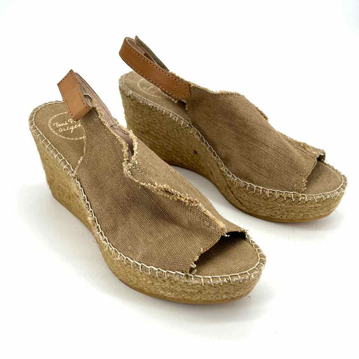 Shoe Size 38 Tan Wedge