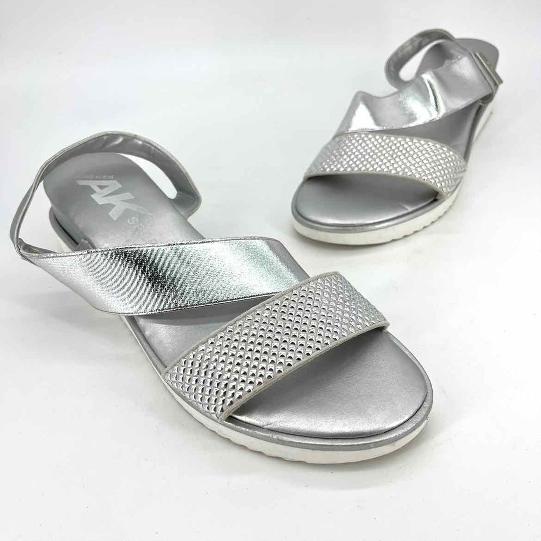 Shoe Size 10 Anne Klein Silver Sandals