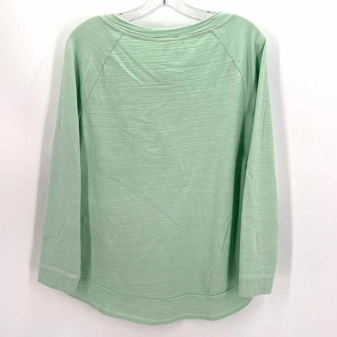 Size M Talbots MINT Shirt