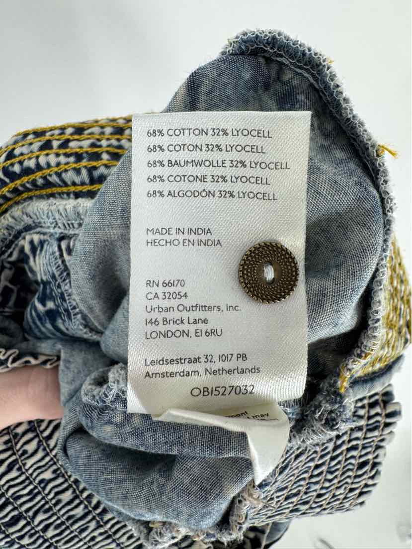 Size M Denim Shirt