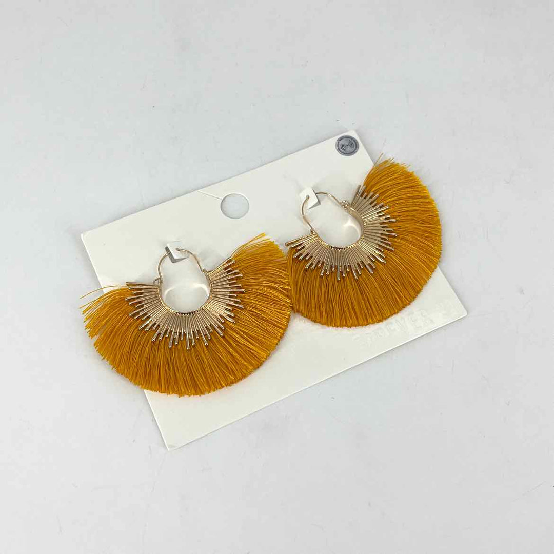 Forever 21 Brooch