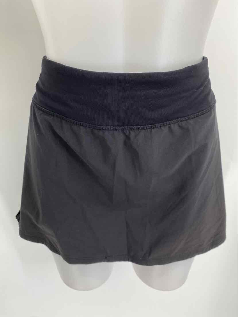 Size L Lululemon Black Skirt