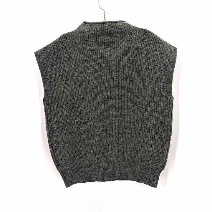 Size L Gray Sweater