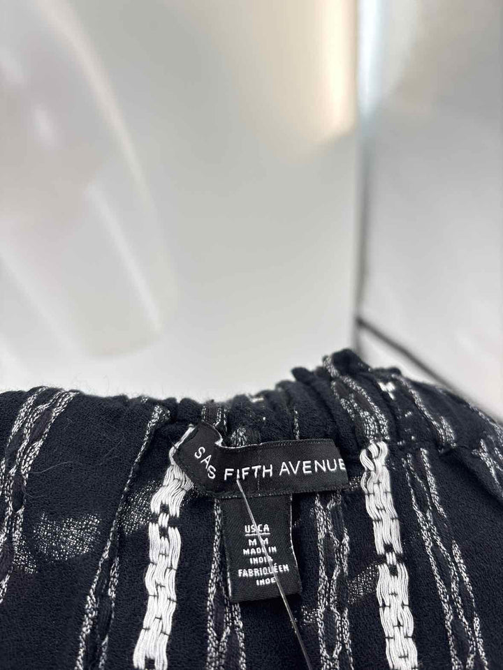 Size M SAKS FIFTH AVENUE Black Print Skirt