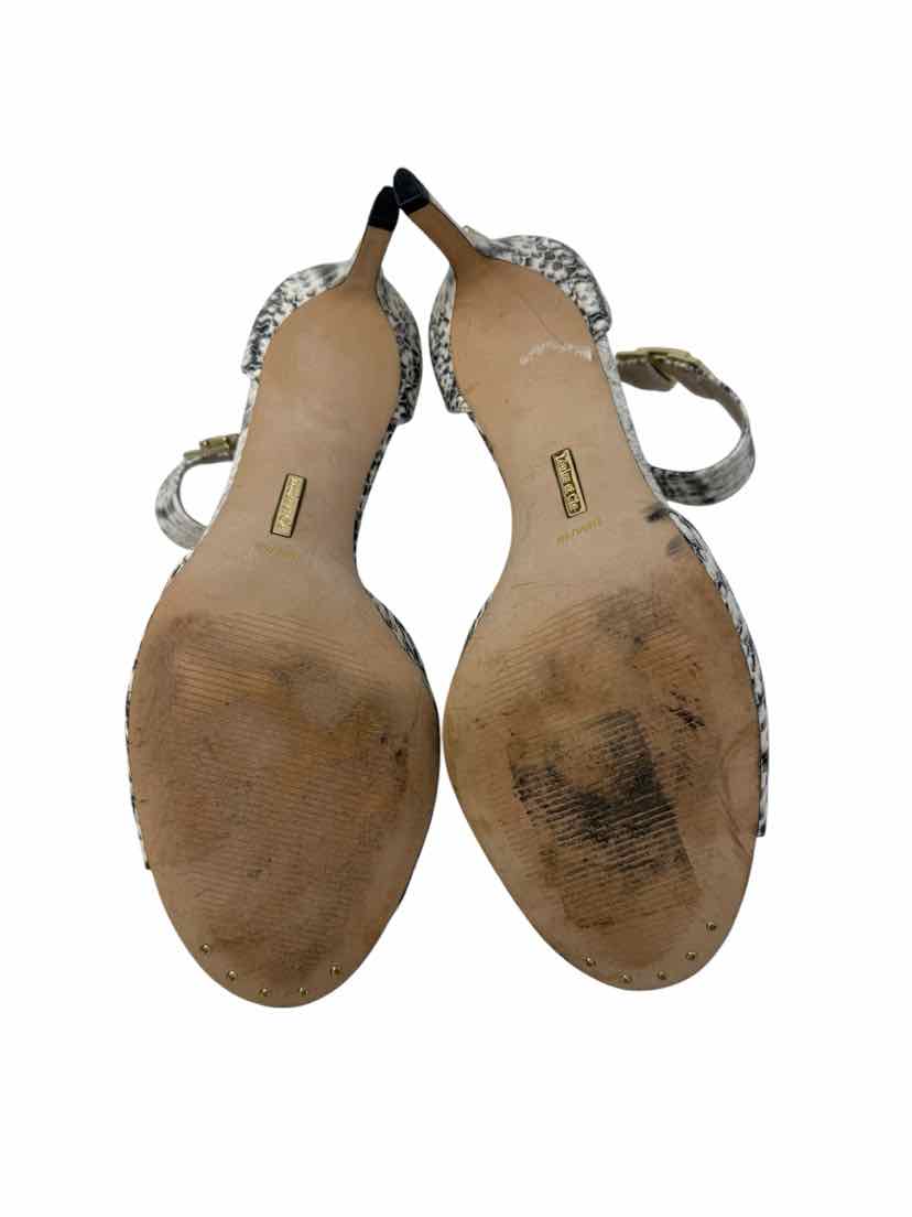 Shoe Size 10 Silver Leather Sandals