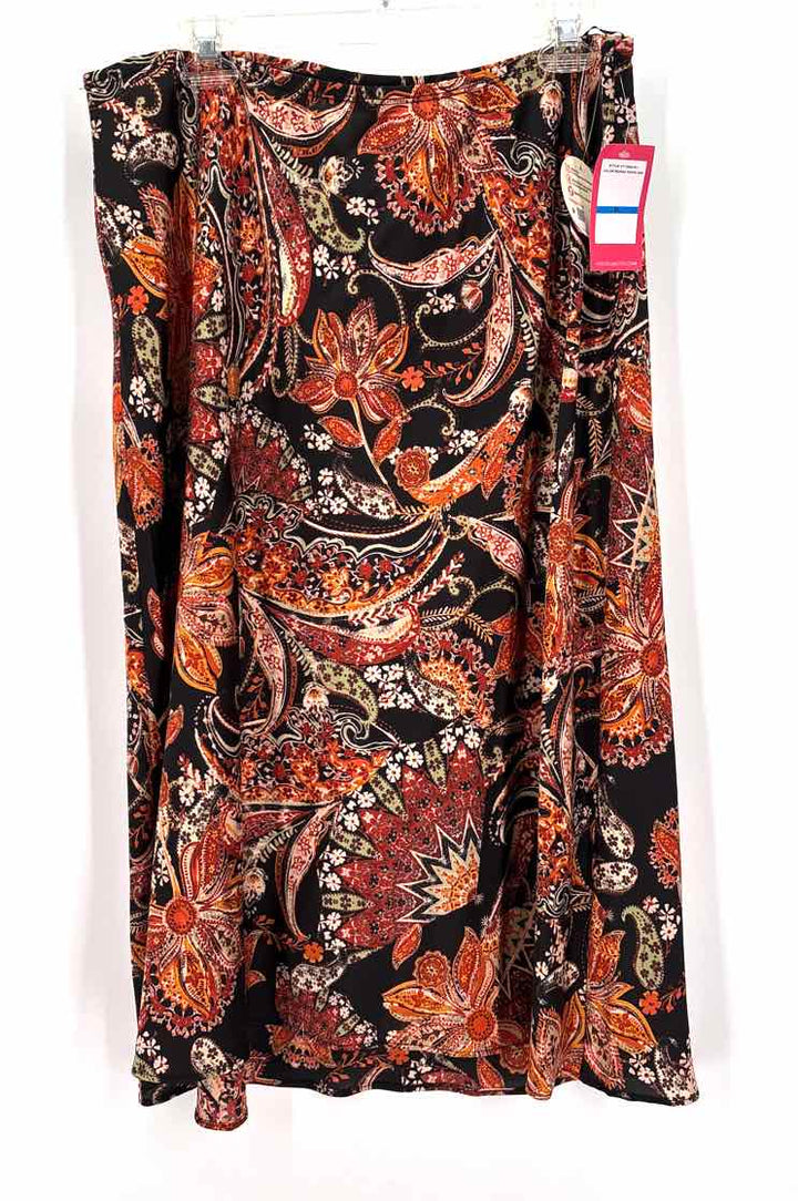 Size XL Vince Camuto Multi-Color Skirt