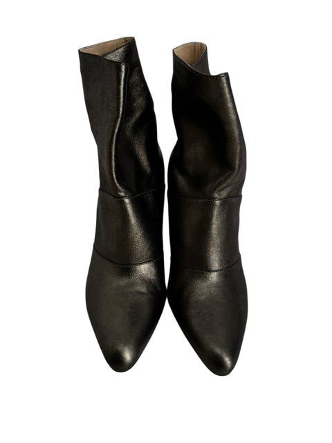Shoe Size 35.5 OSCAR DE LA RENTE Silver Leather Boots