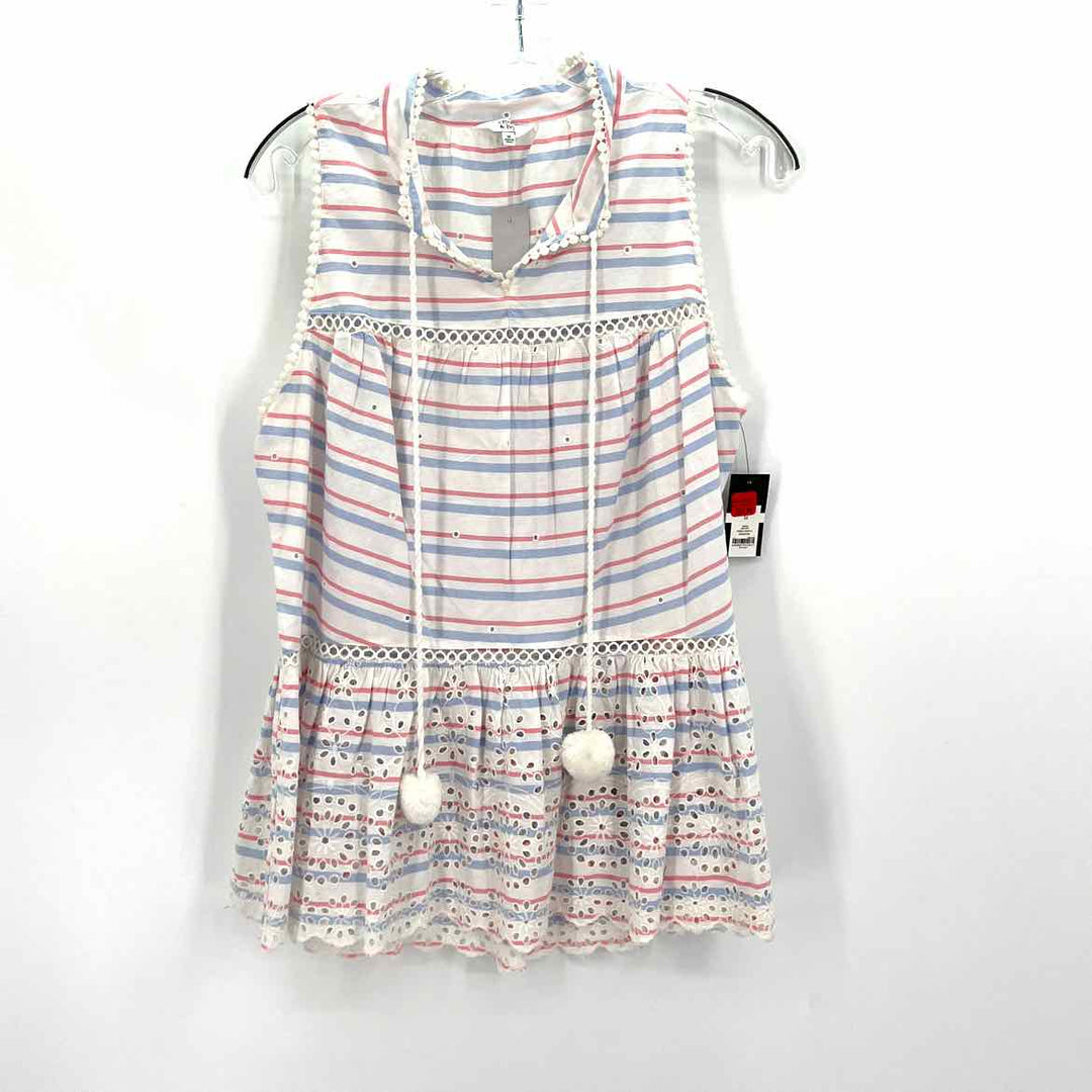 Size M CROWN & IVY White Print Shirt