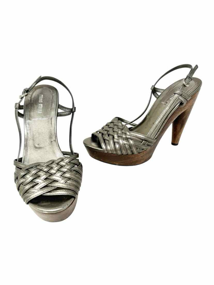 Shoe Size 37 MIU MIU Bronze Leather Sandals