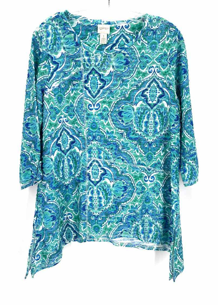 Size M Chico's Multi-Color Knit Shirt