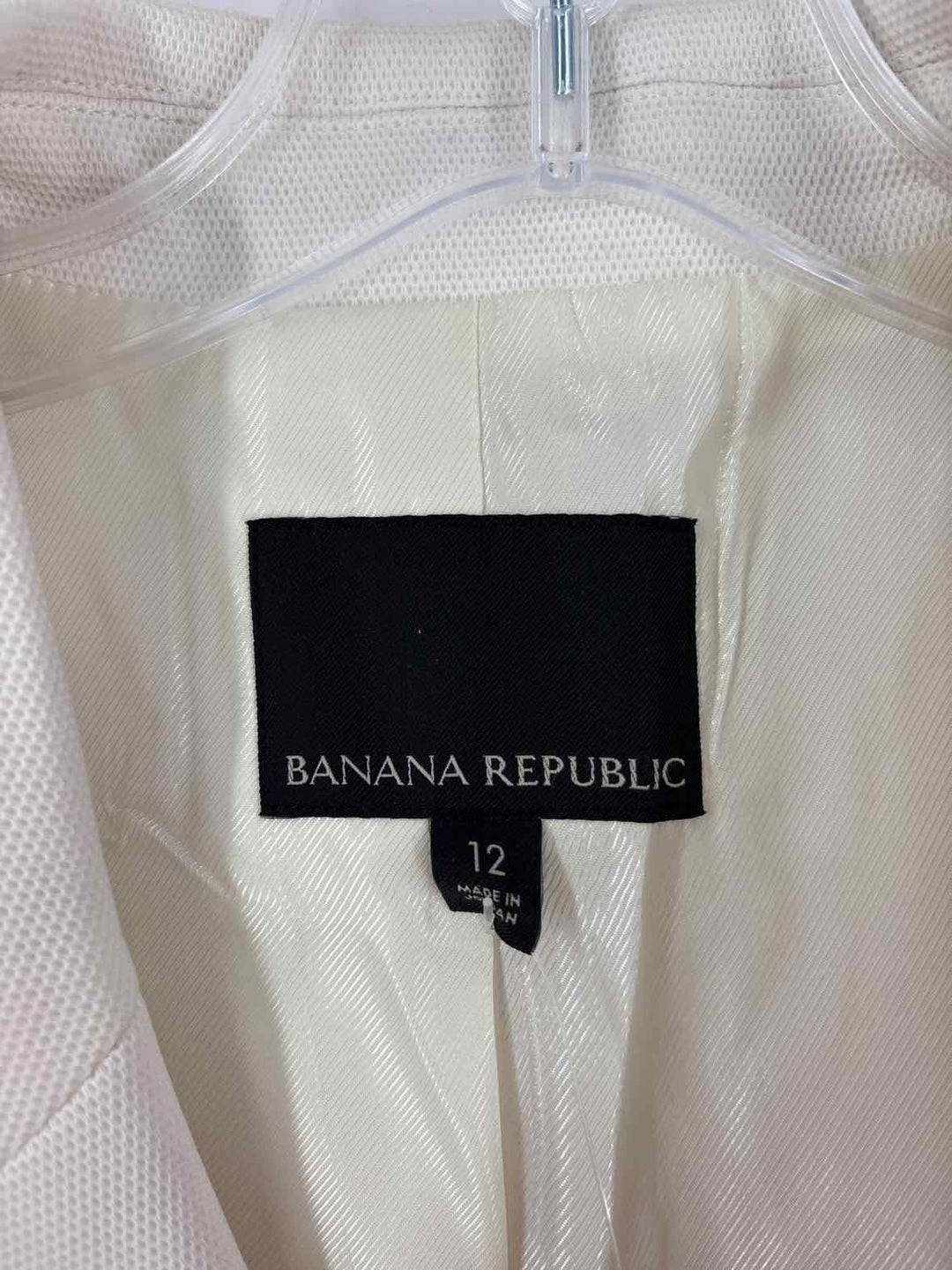 Size 12 Banana Republic Cream Blazer