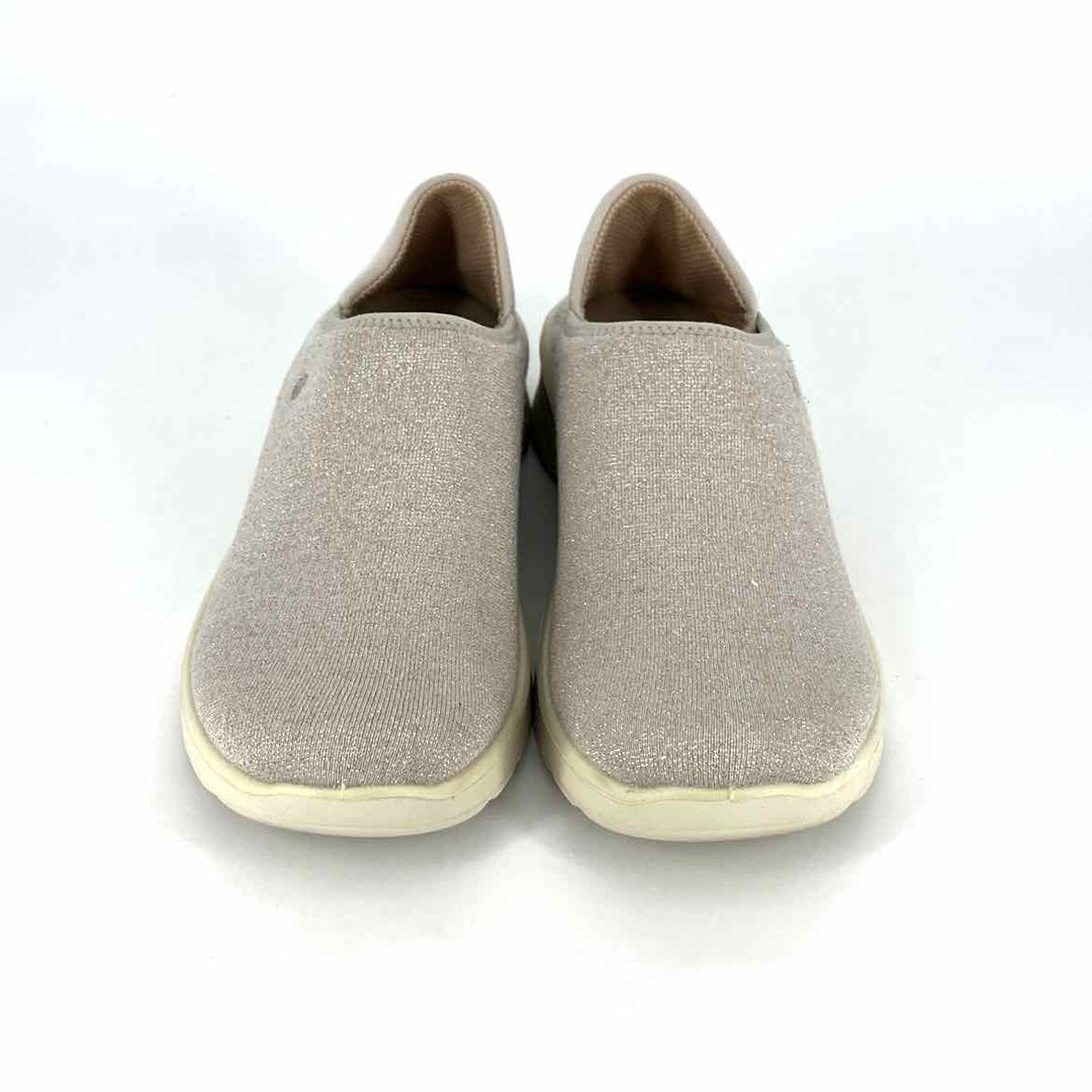 Shoe Size 7.5 LIFESTRIDE Cream Knit Sneakers