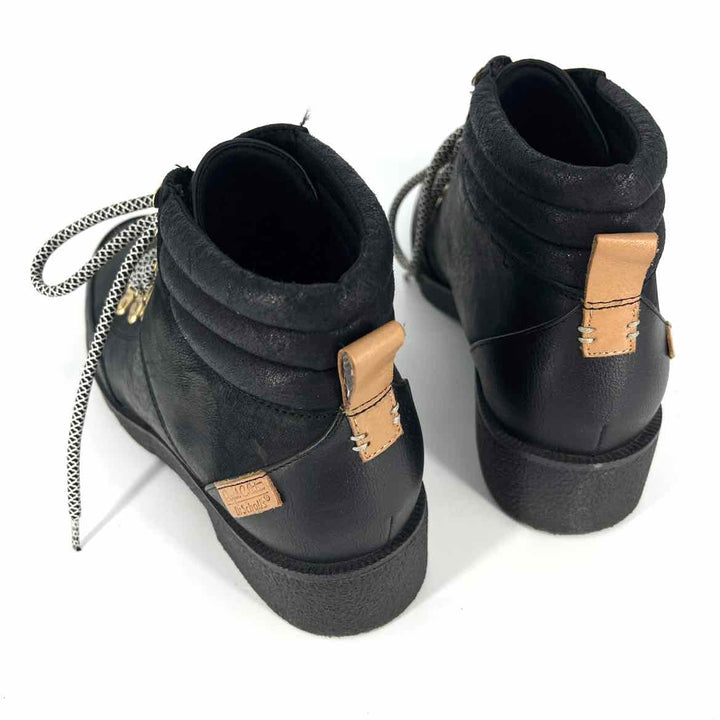 Shoe Size 10 dr scholls Black Leather Boots