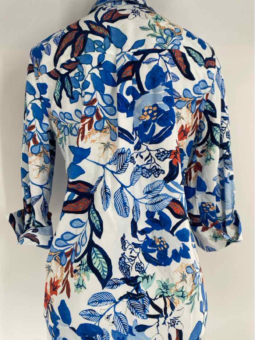 Size S Chico's Blue Shirt