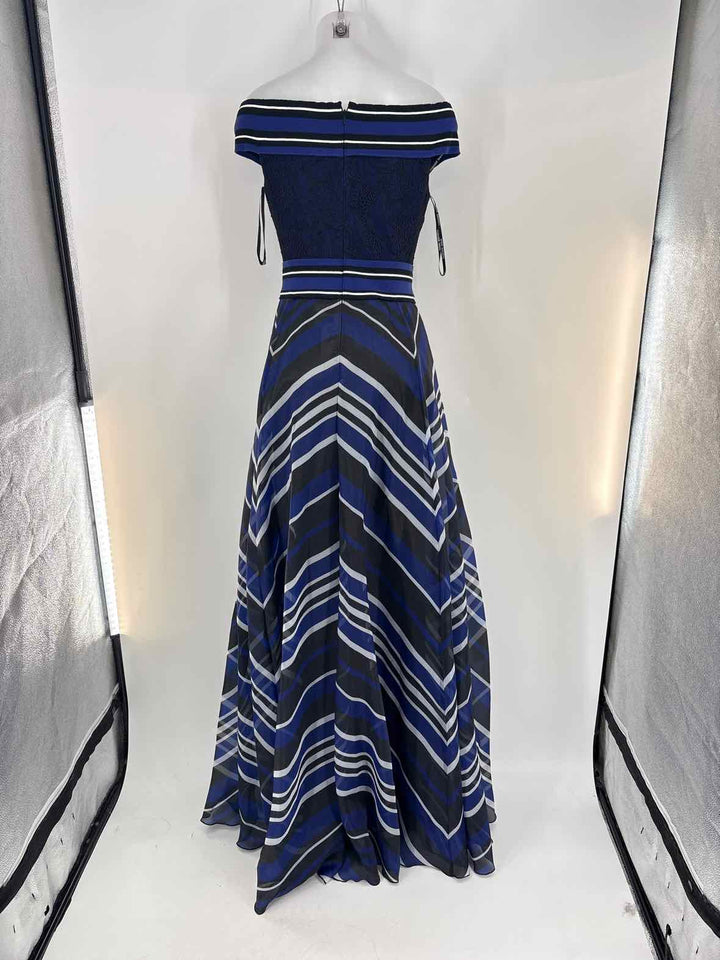 Size M TADASHI SHOJI Purple Print PROM