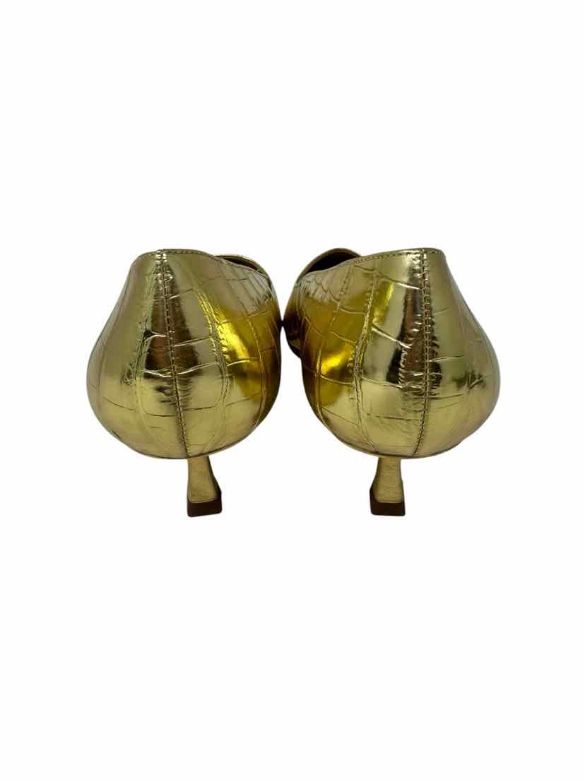 Shoe Size 9 Ann Taylor Gold Leather Pumps