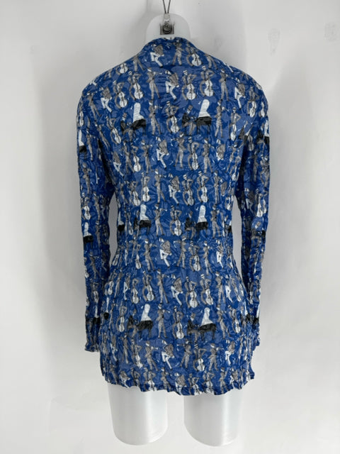 Size M Blue Shirt