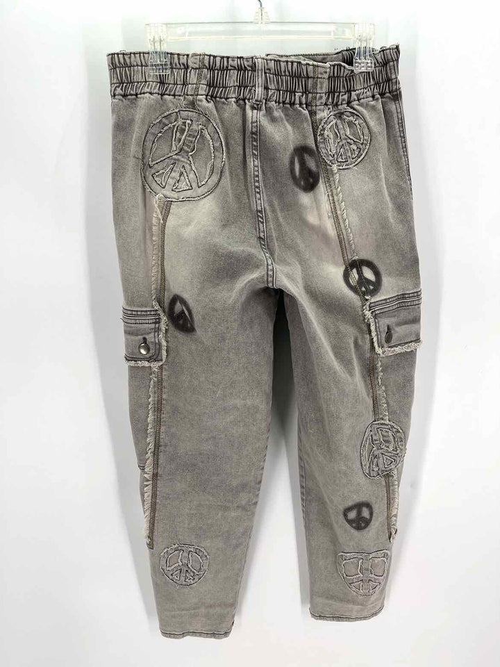 Size M Gray Pants