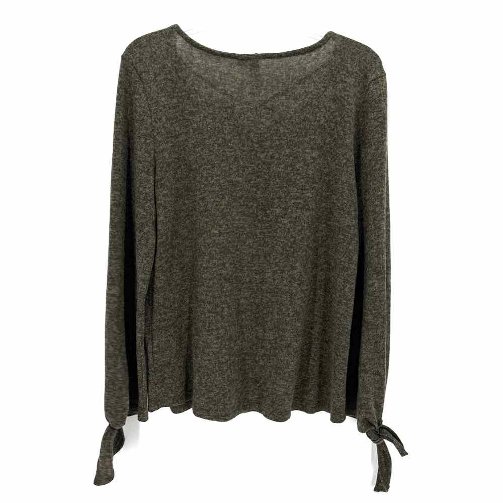 Size M ALYA Olive Sweater