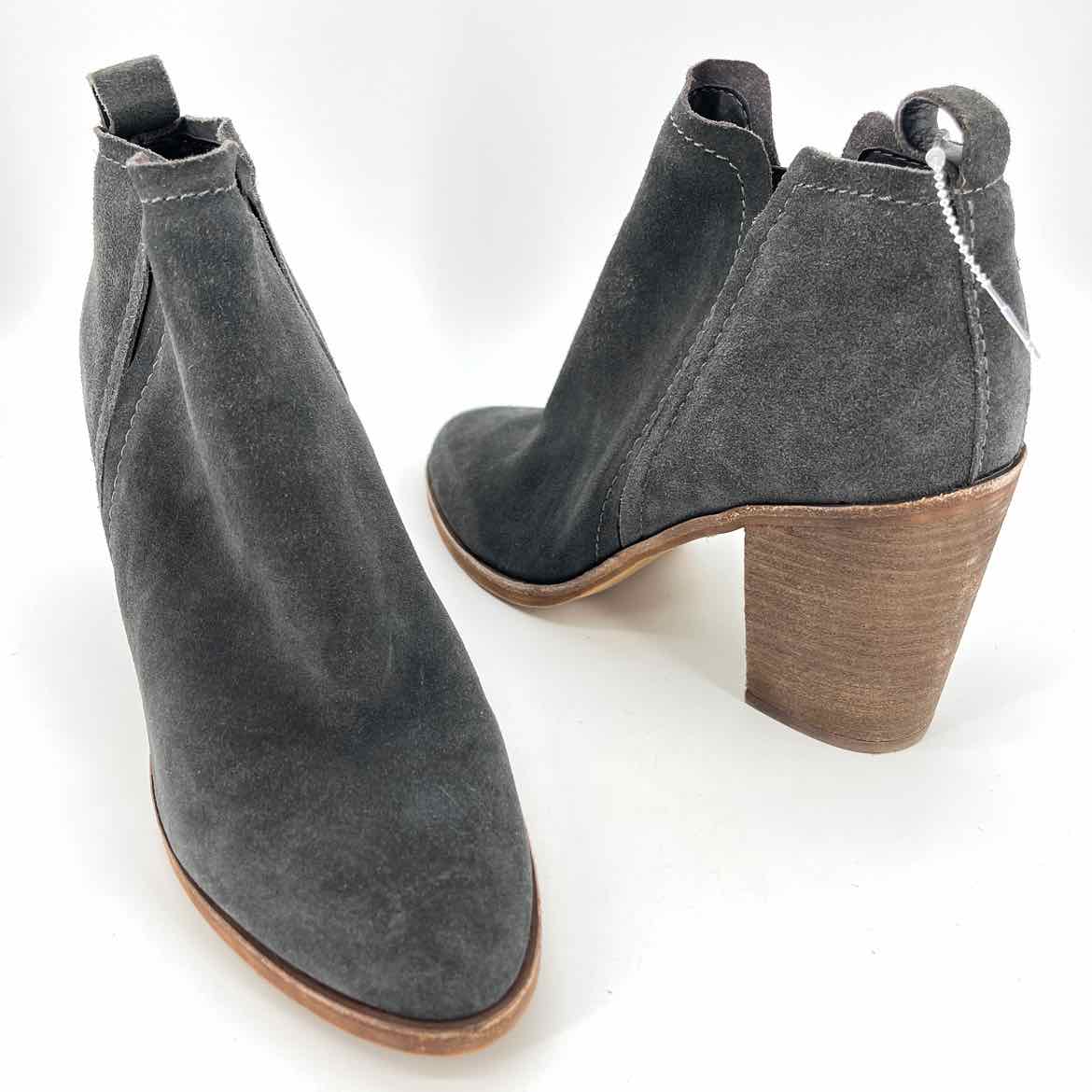 Dolce vita grey suede fashion boots