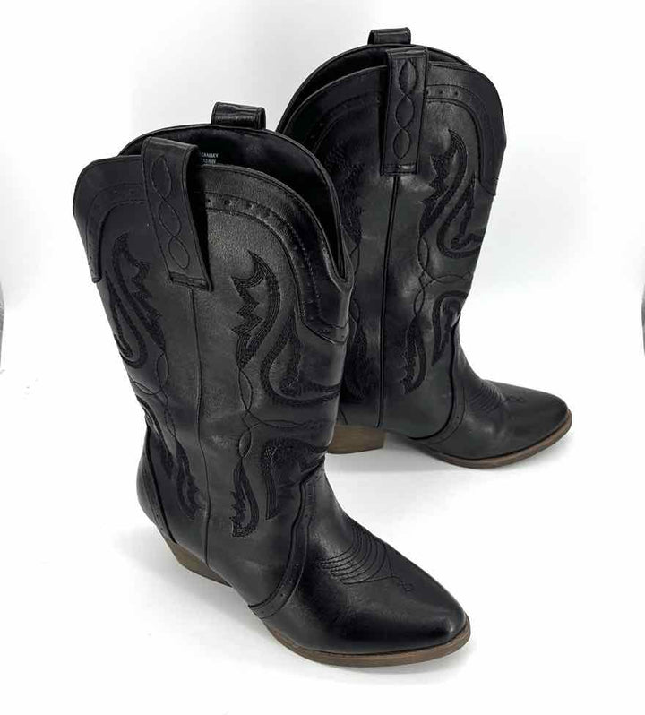 Shoe Size 6 Black Boots