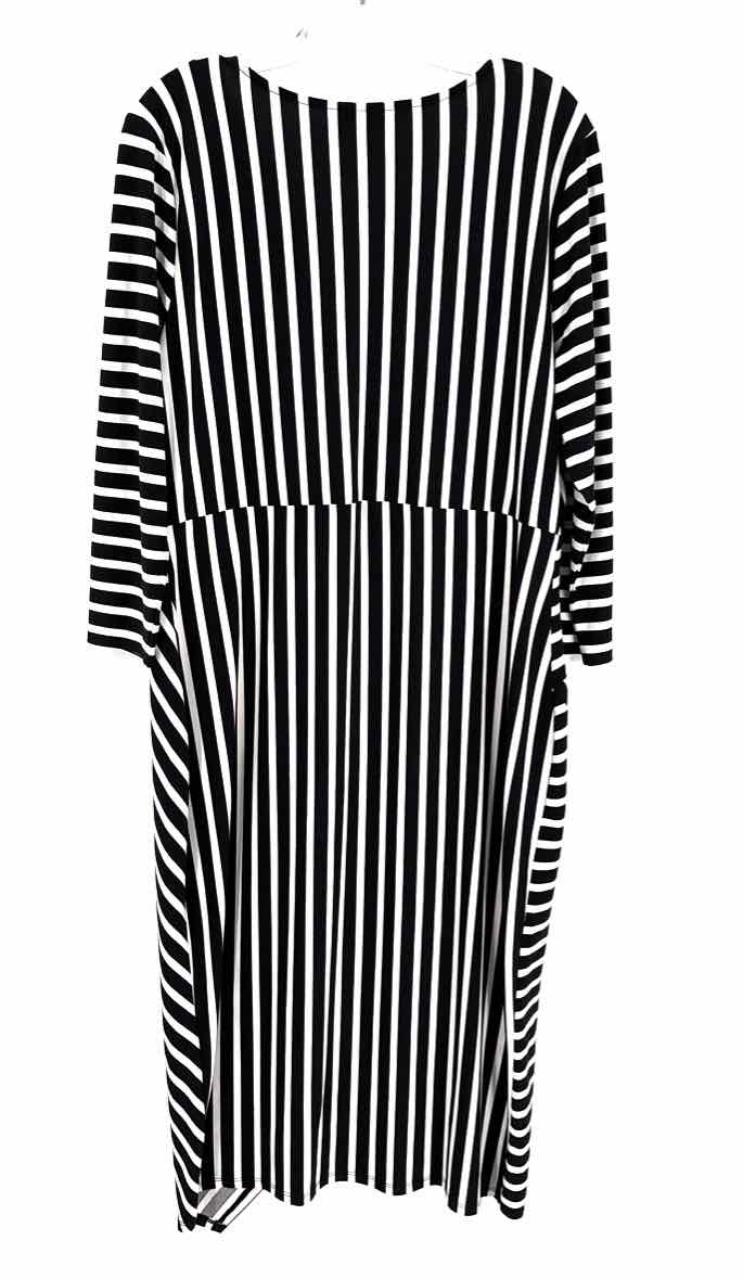 Size 14/16 LANE BRYANT Black Dress