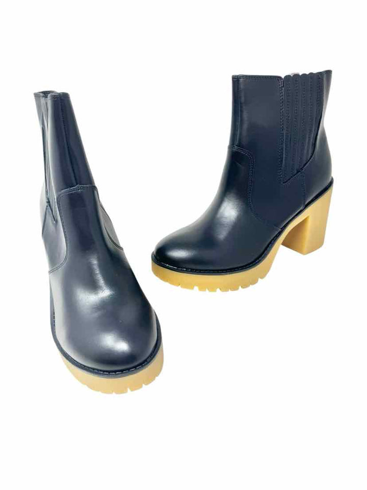 Shoe Size 10 Black Boots