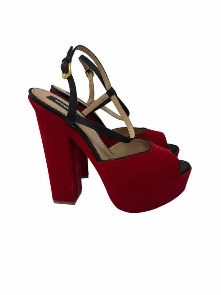 Shoe Size 39 Red Velvet Pumps