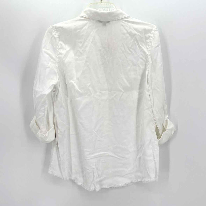 Size 6 Chico's White Shirt
