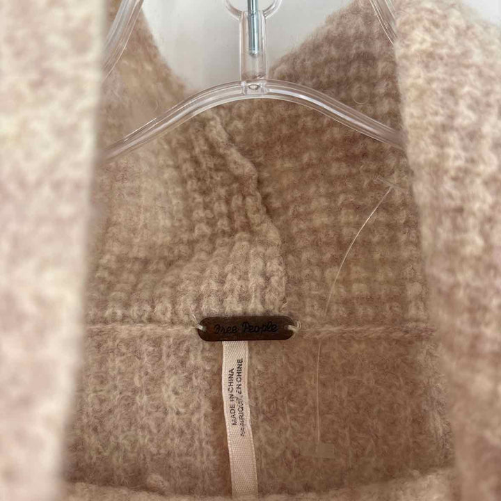 Size L FREE PEOPLE Ivory Knit Sweater